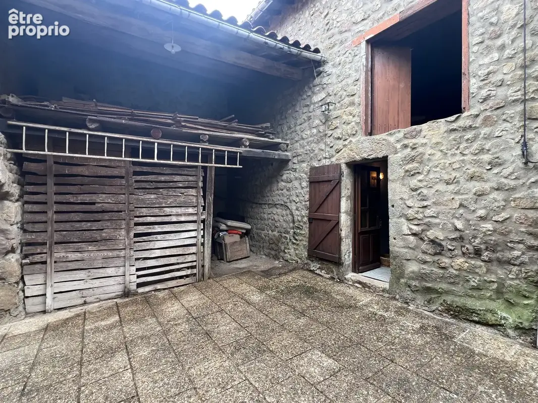 Ferme en pierre entièrement à rénover - photo 23