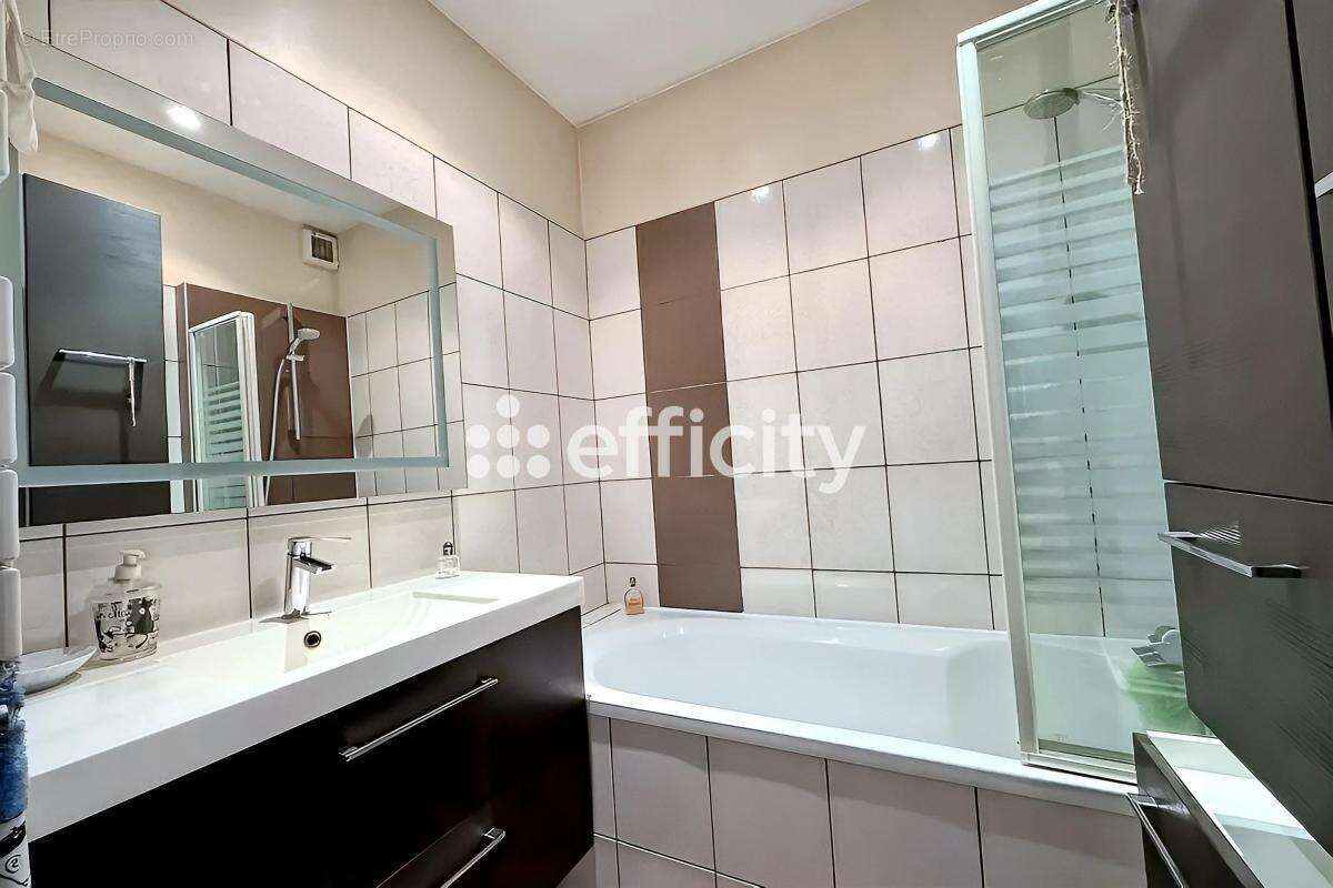 Appartement à VILLEURBANNE