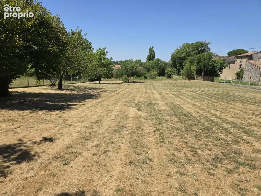 Beau terrain plat constructible - photo 3