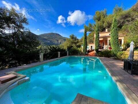 Maison à ROQUEBRUNE-CAP-MARTIN