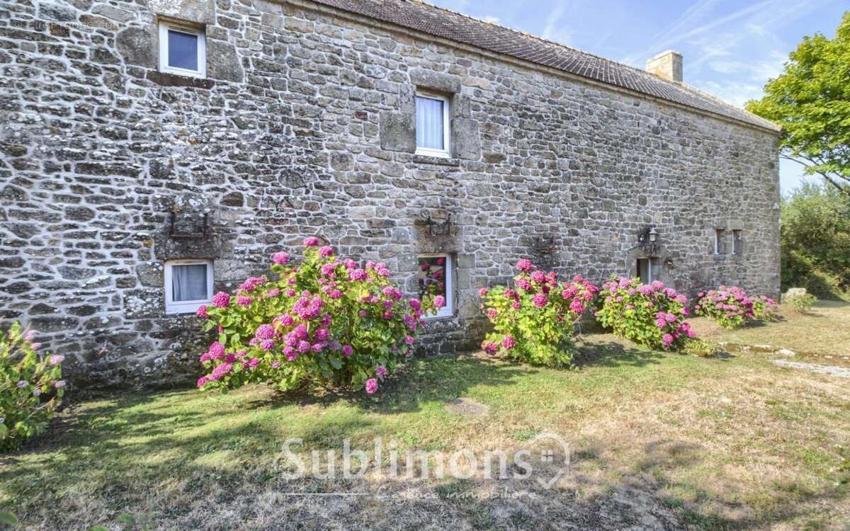 Maison à PLOUHARNEL