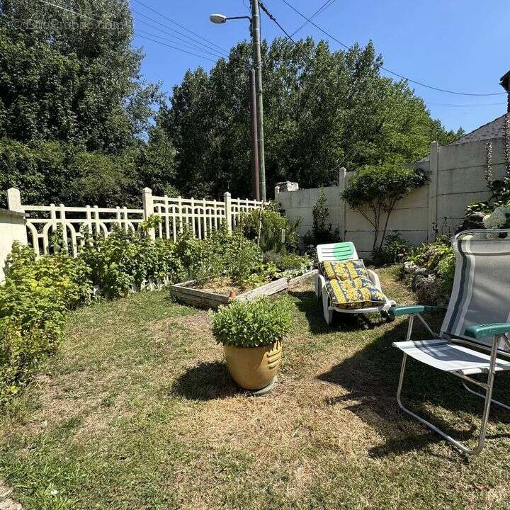 Maison à CHALO-SAINT-MARS