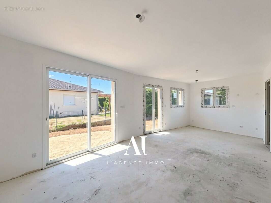 Maison 73 m² à Pont-D'ain  - photo 7