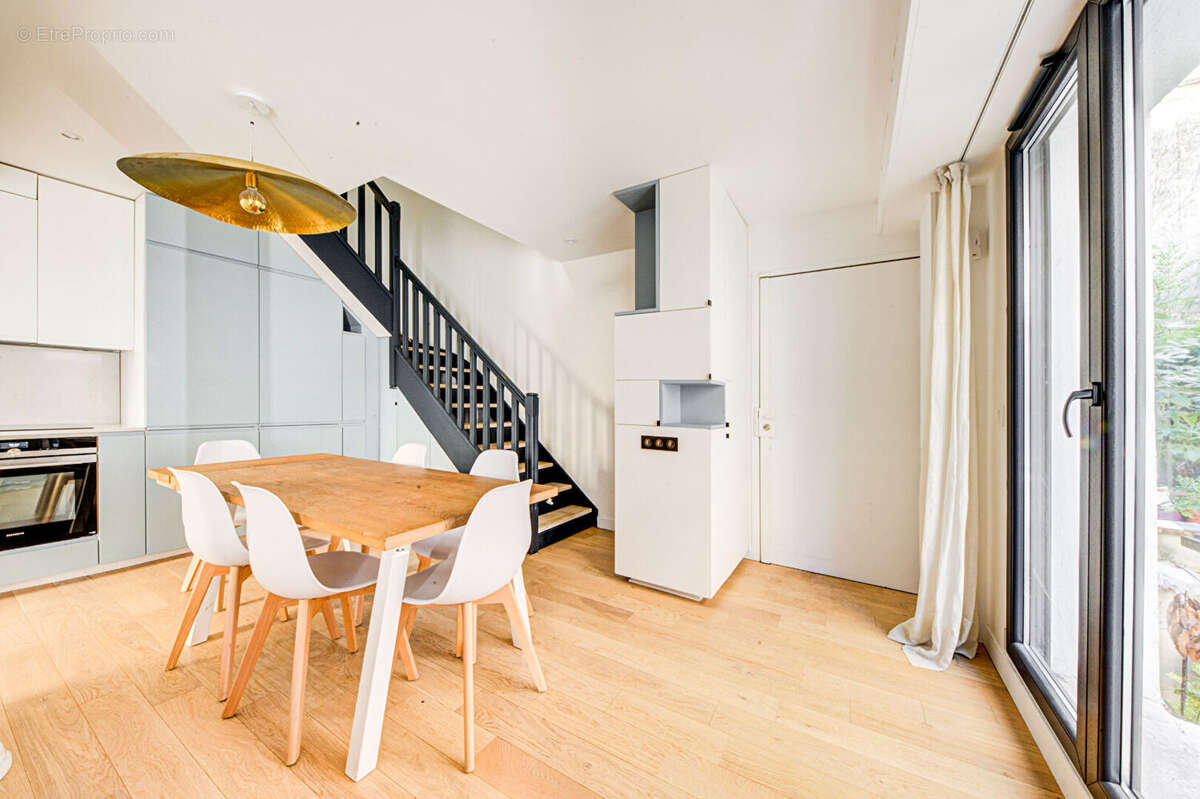 Maison à PARIS-19E