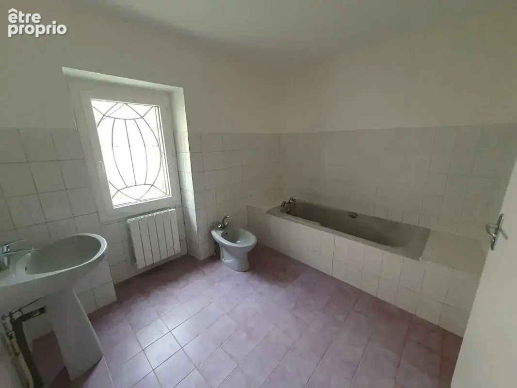 Maison Bourges 4 pièce(s) 94 m2 - photo 5