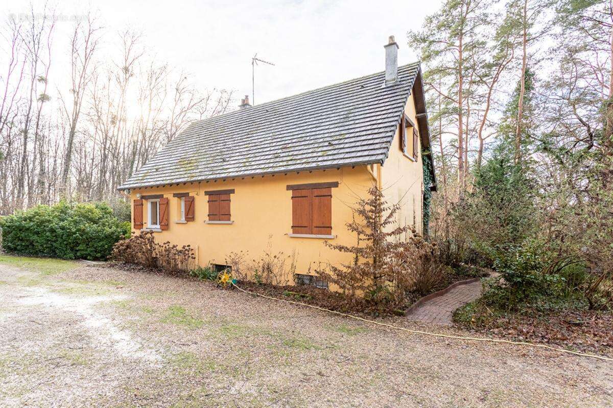 Maison à CHATRES-SUR-CHER