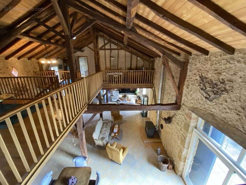 #maison #pierres #ferme #dépendance #terrain #gers #gîtes