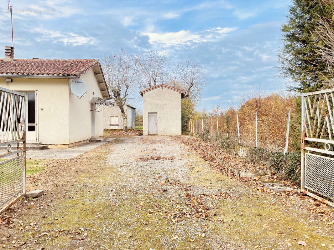 Maison à ORADOUR-FANAIS