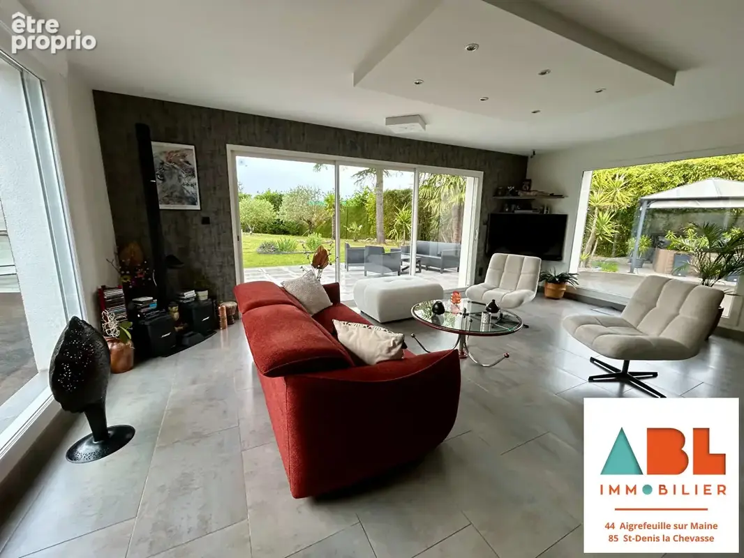 Maison de plain-pied de 115m² habitables, avec grand terrain arboré - photo 7