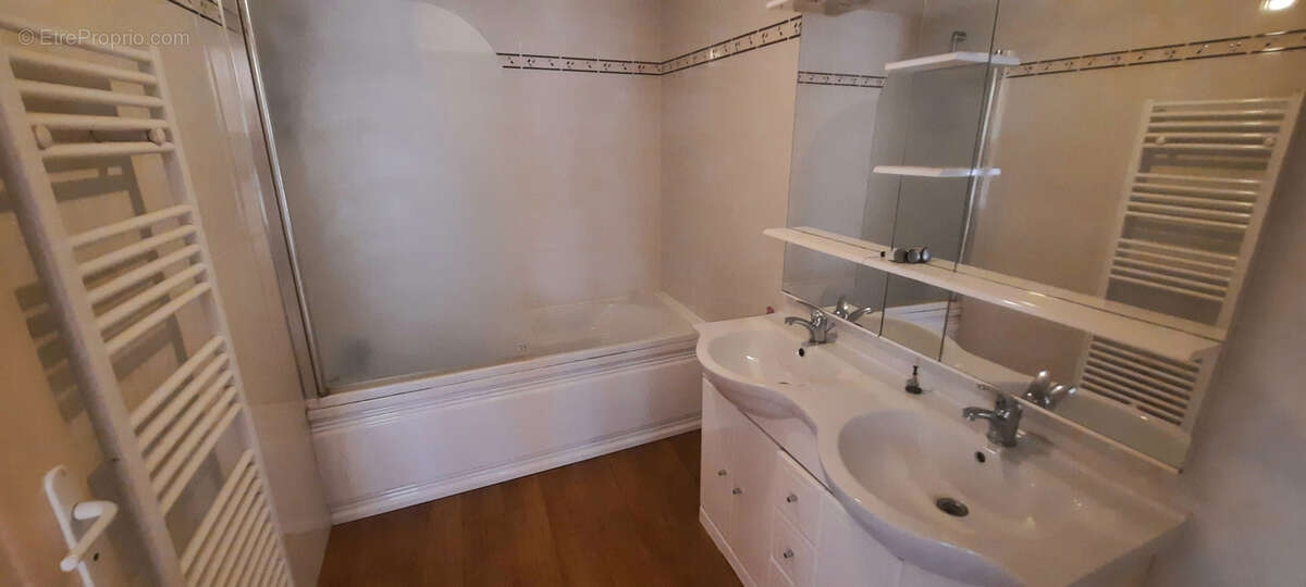 Appartement à ARLES-SUR-TECH