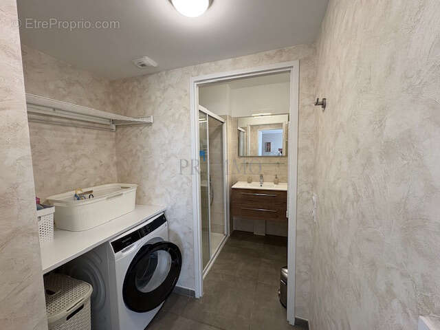 Appartement à PUGET-SUR-ARGENS