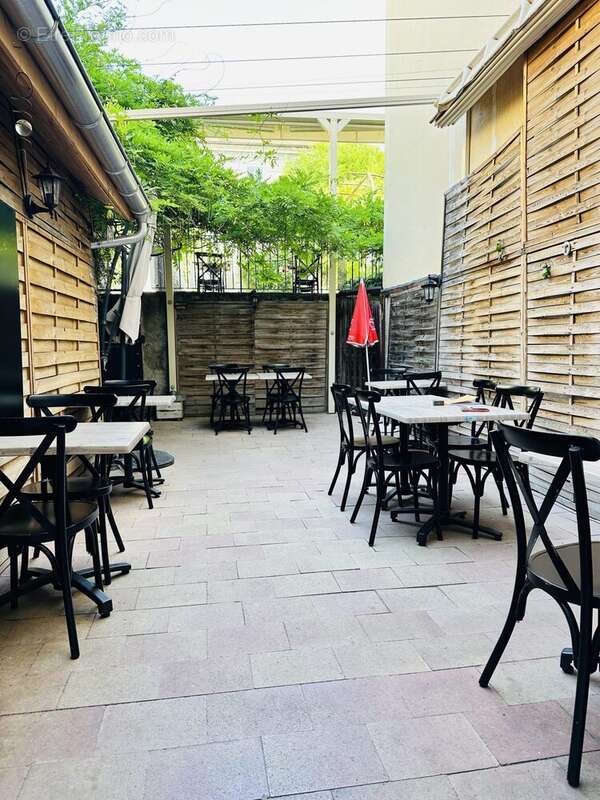 99 m² à Laragne-Monteglin  - photo 2