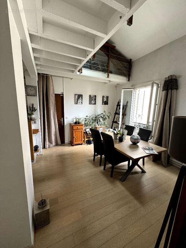 Appartement à SURESNES