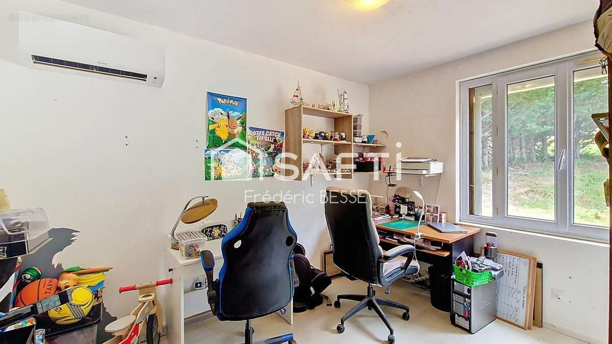 Photo 7 - Maison à LUSIGNAN-PETIT