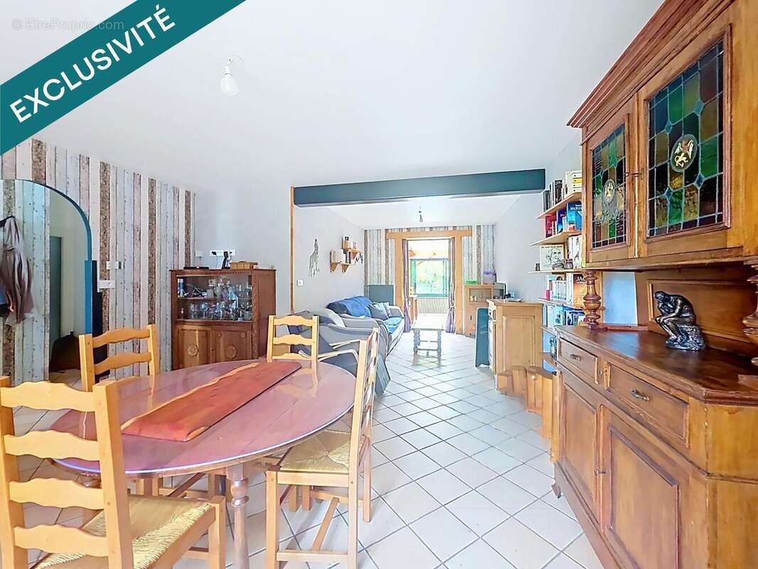 Photo 2 - Maison à HOMBLIERES