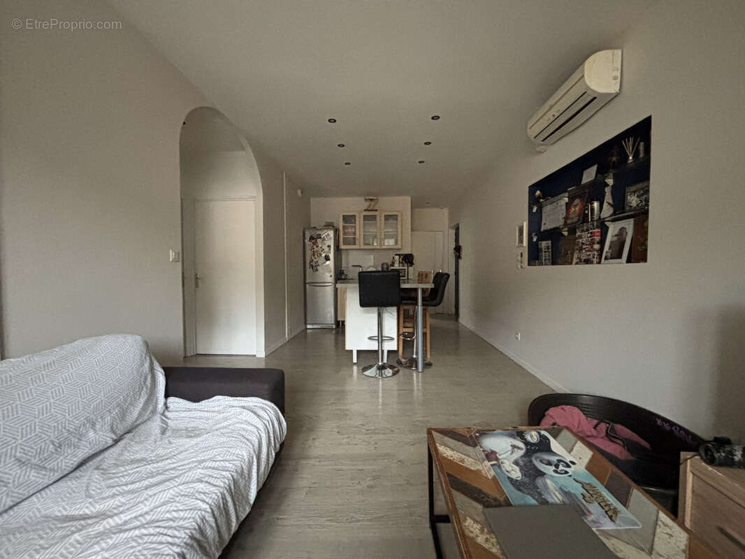 Appartement à SAINT-CLEMENT-SUR-VALSONNE