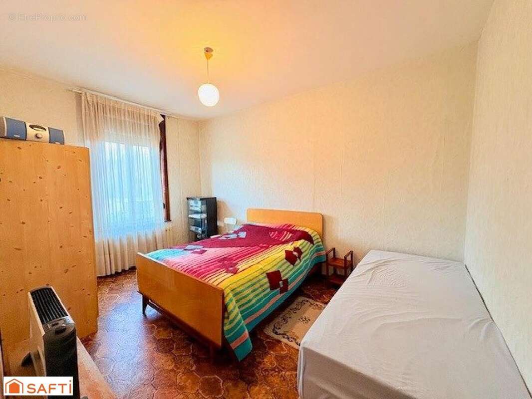 Photo 8 - Maison à QUIEVRECHAIN