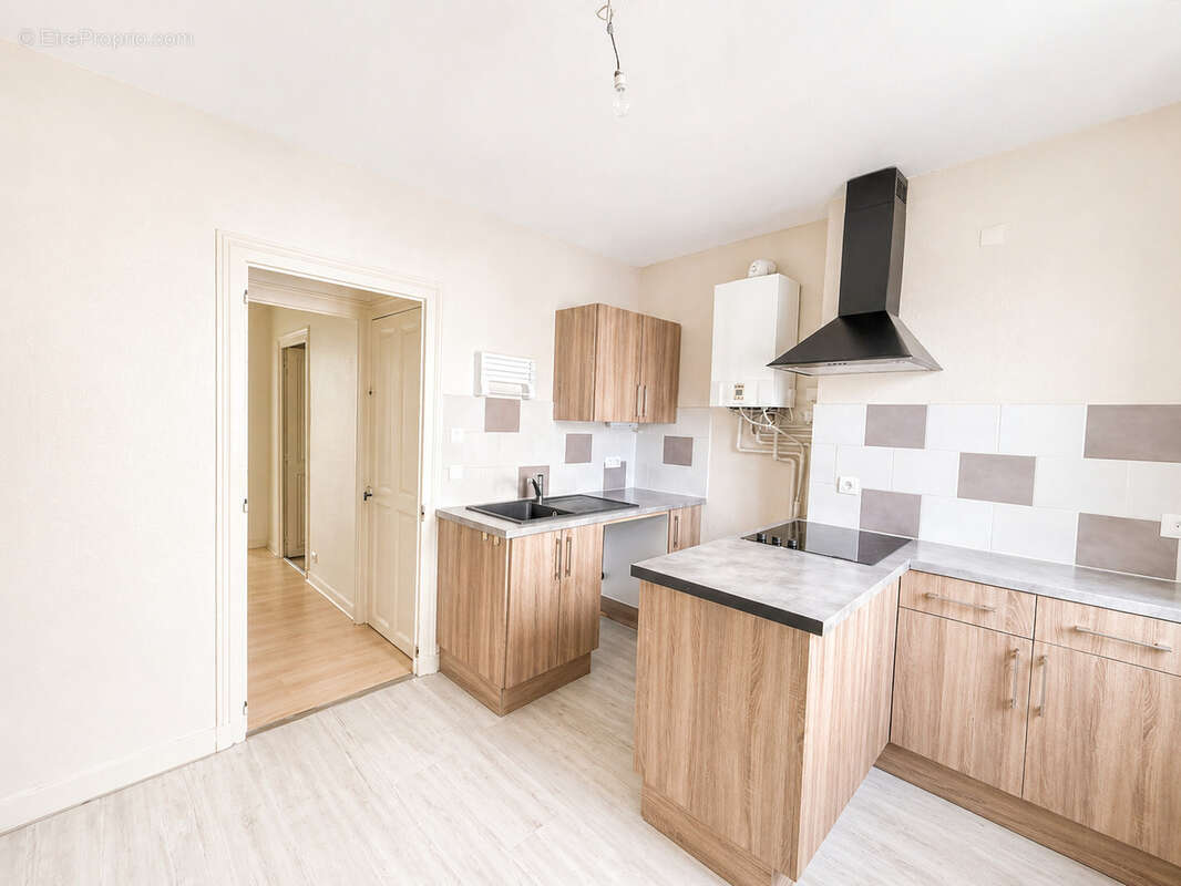 Appartement à BLERE