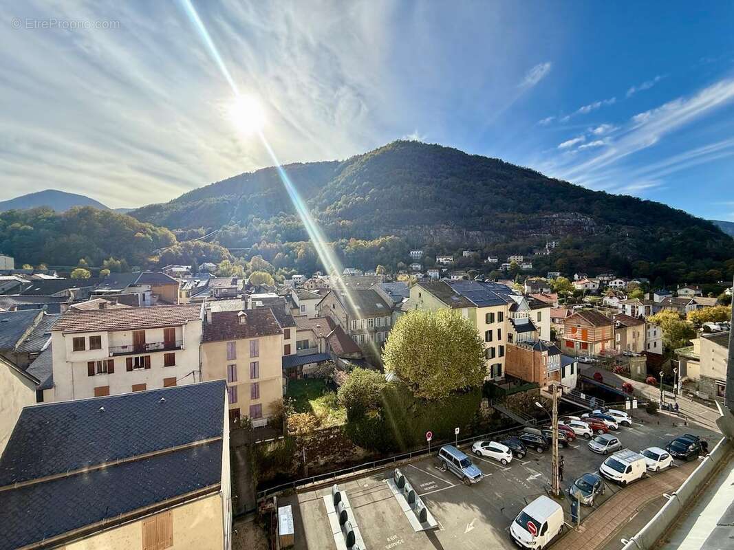   - Appartement à AX-LES-THERMES