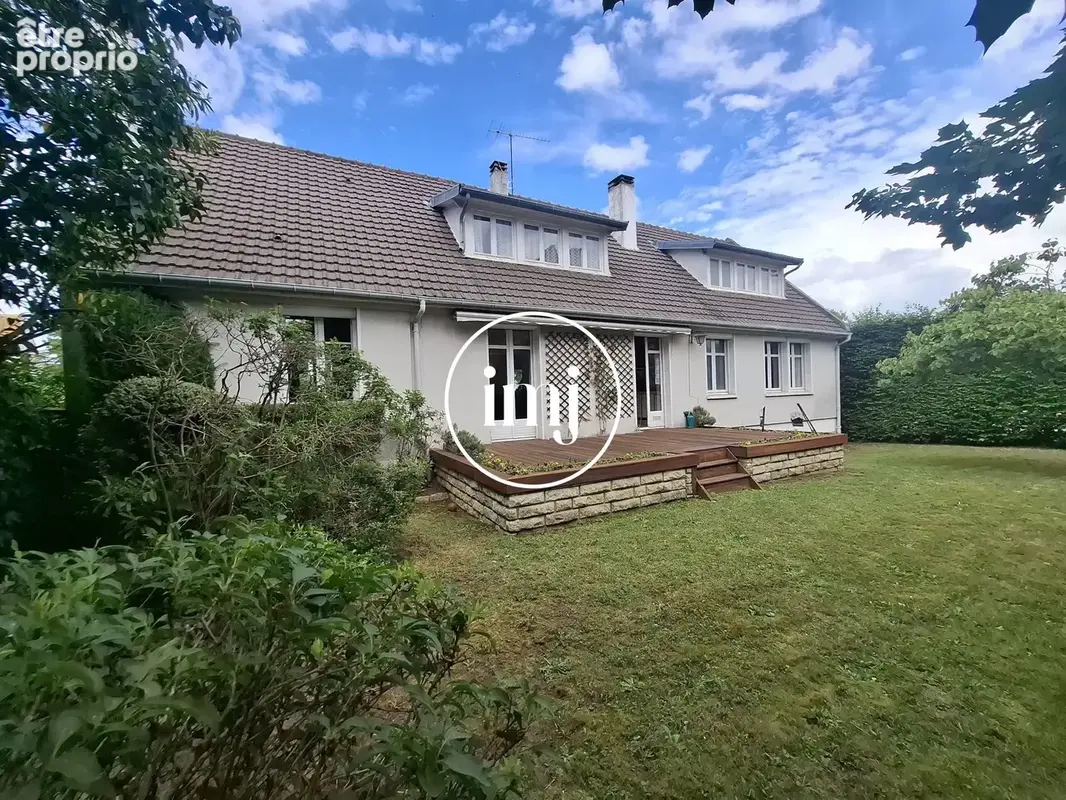 Maison 175 m² à Le Mesnil-Le-Roi  - photo 4