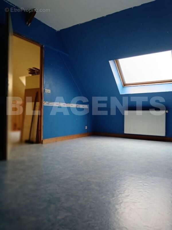 ch1 - Maison à SAINT-CARADEC