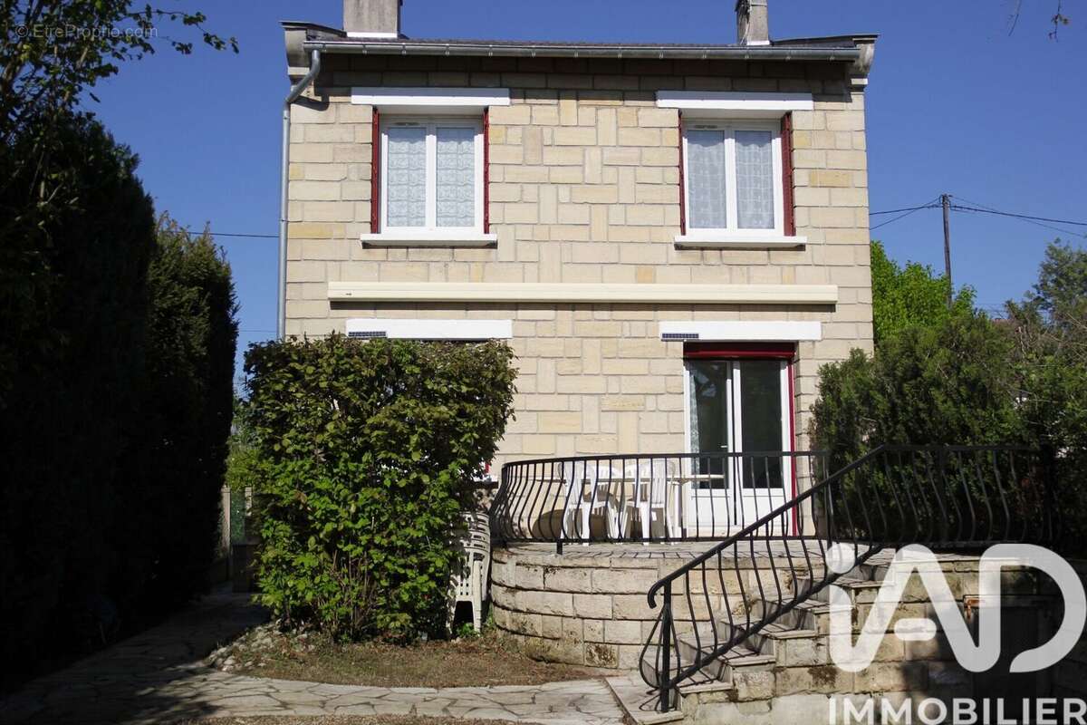 Photo 2 - Maison à CORMEILLES-EN-PARISIS