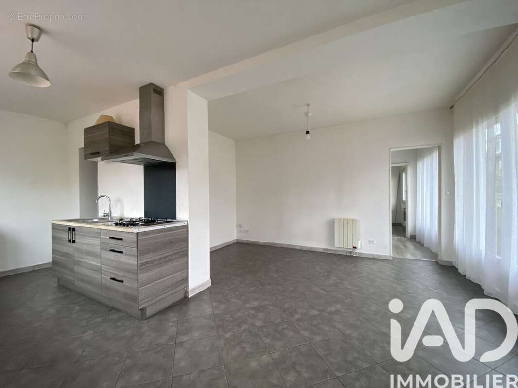 Photo 4 - Maison à MONTLUCON