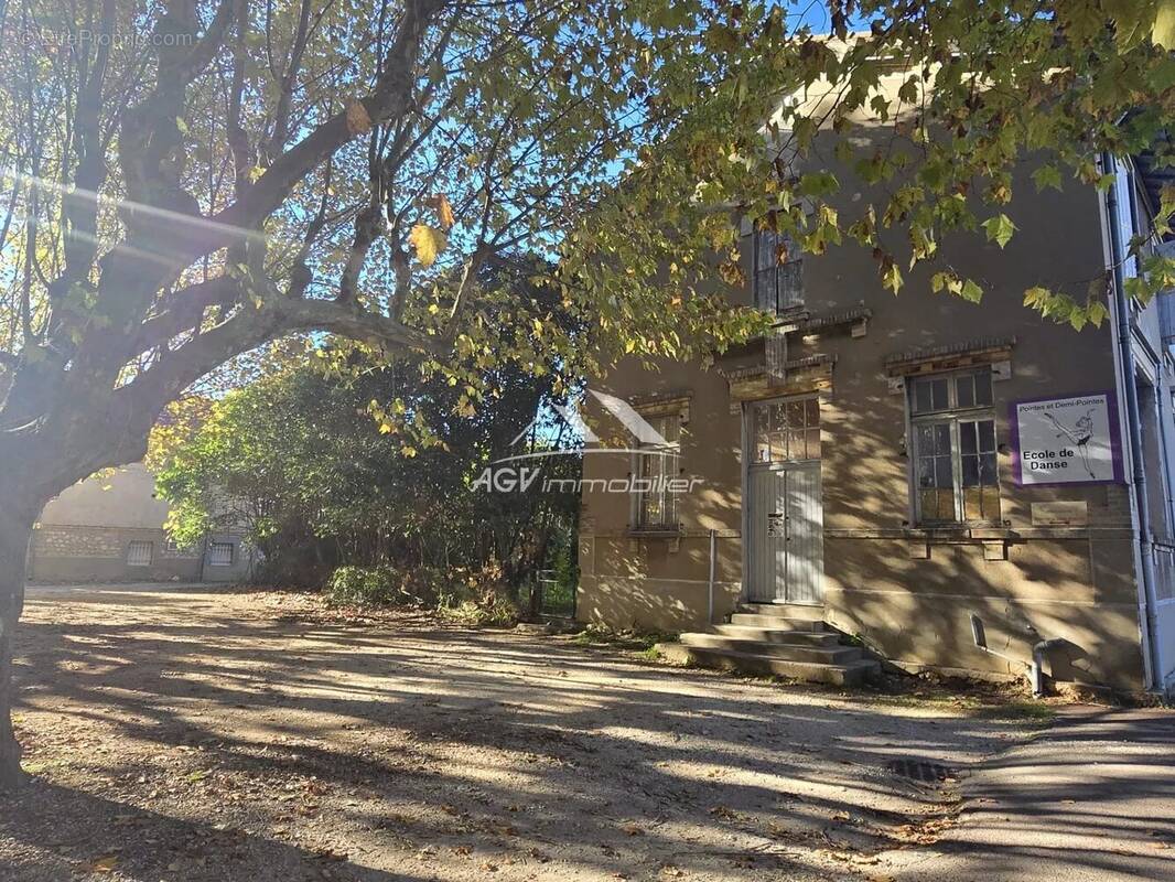 Appartement à SALINDRES