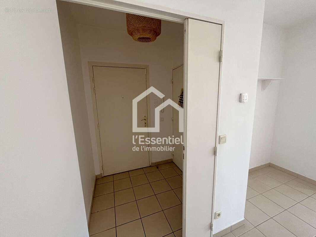 Appartement Verneuil-sur-seine 3 pièce(s) 64 m2 Rez de Jardin 204m² - photo 11