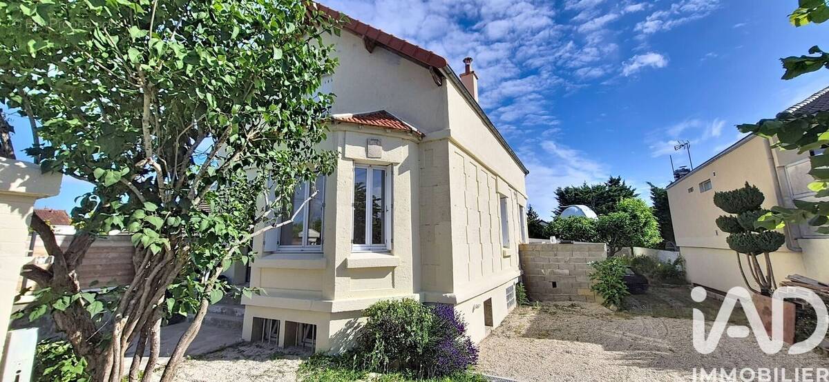 Photo 1 - Maison à CERNY