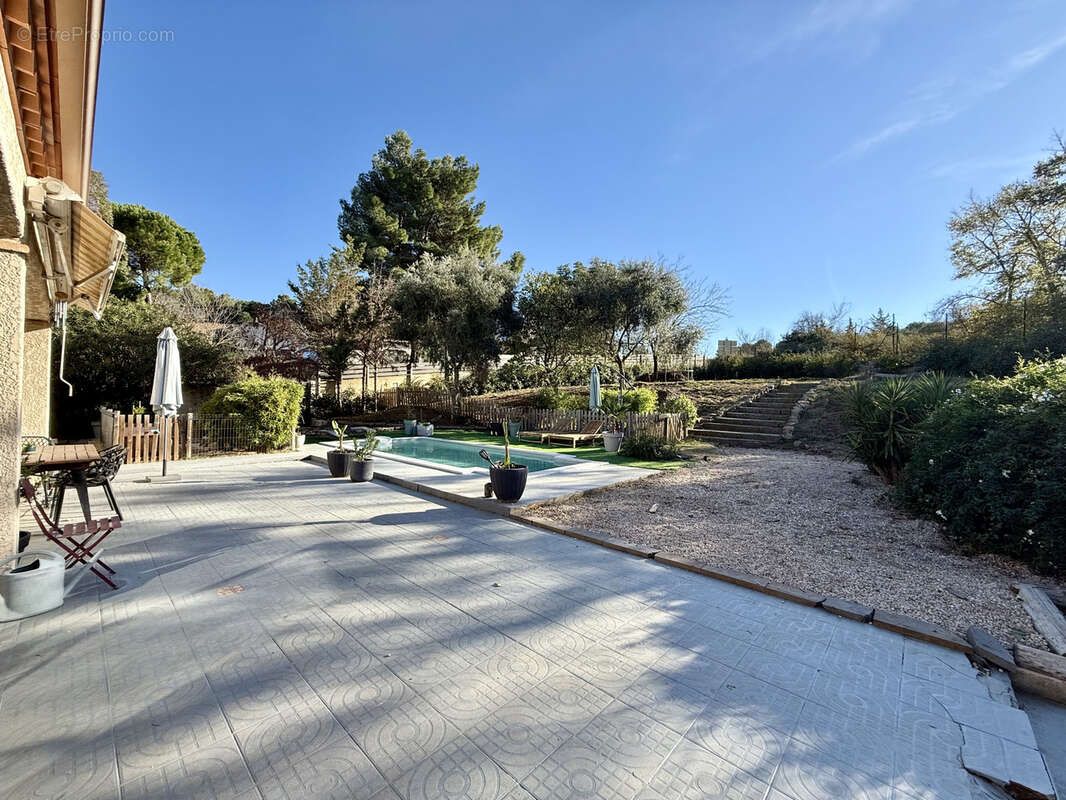 Maison à SAINT-THIBERY