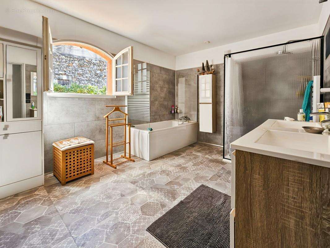 Maison à DIONS