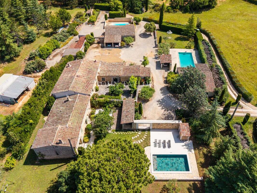 Maison à BONNIEUX