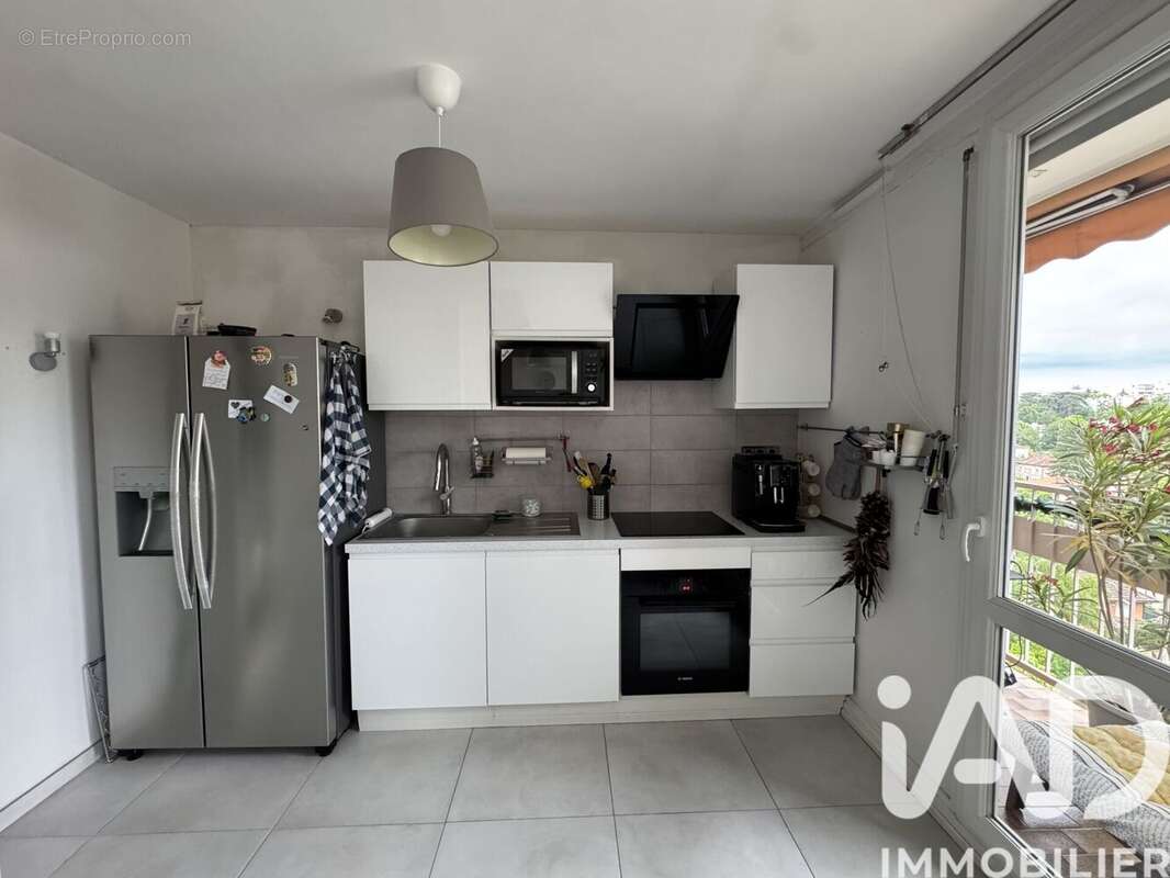 Photo 3 - Appartement à OULLINS