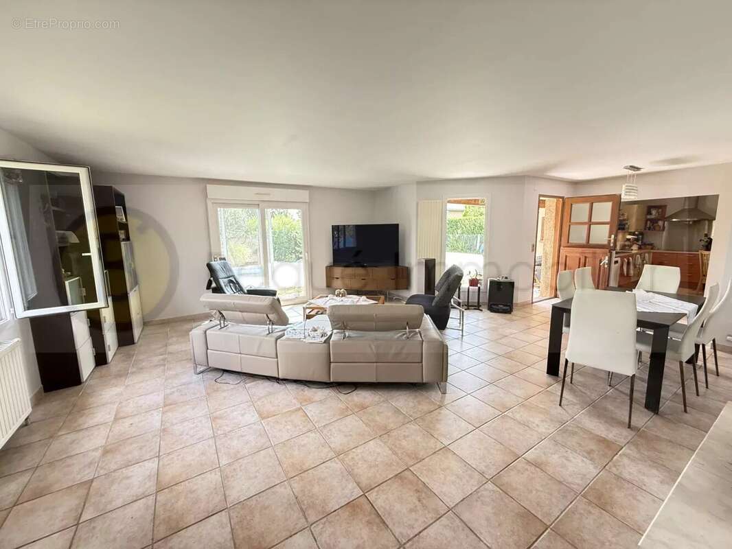 Maison à LEGUEVIN