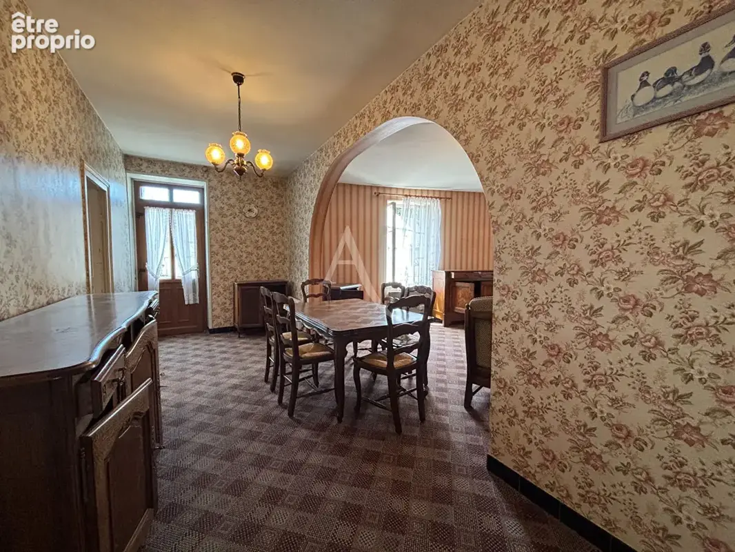 Maison ancienne avec nombreuses dépendances - photo 5