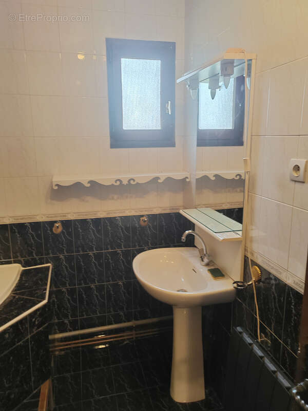 Maison à BAUDRIERES