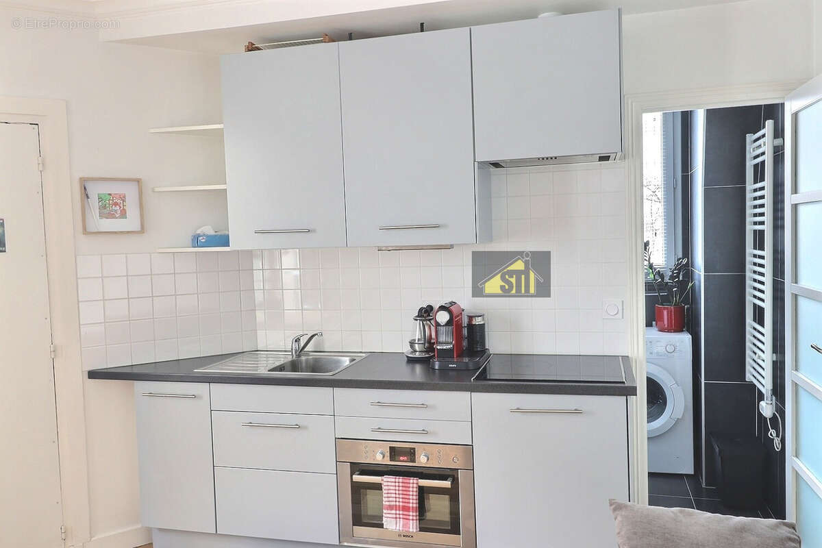 Appartement à PARIS-14E