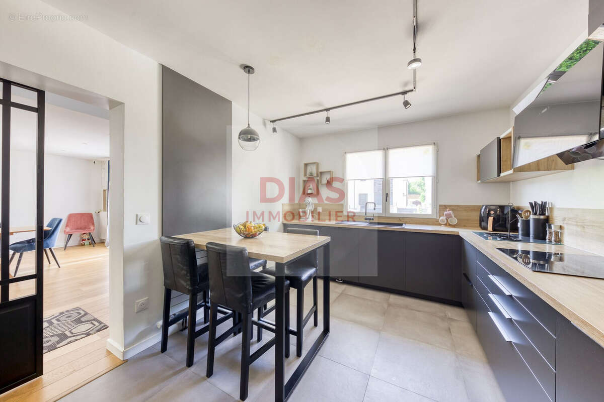 Maison à VILLIERS-SUR-MARNE