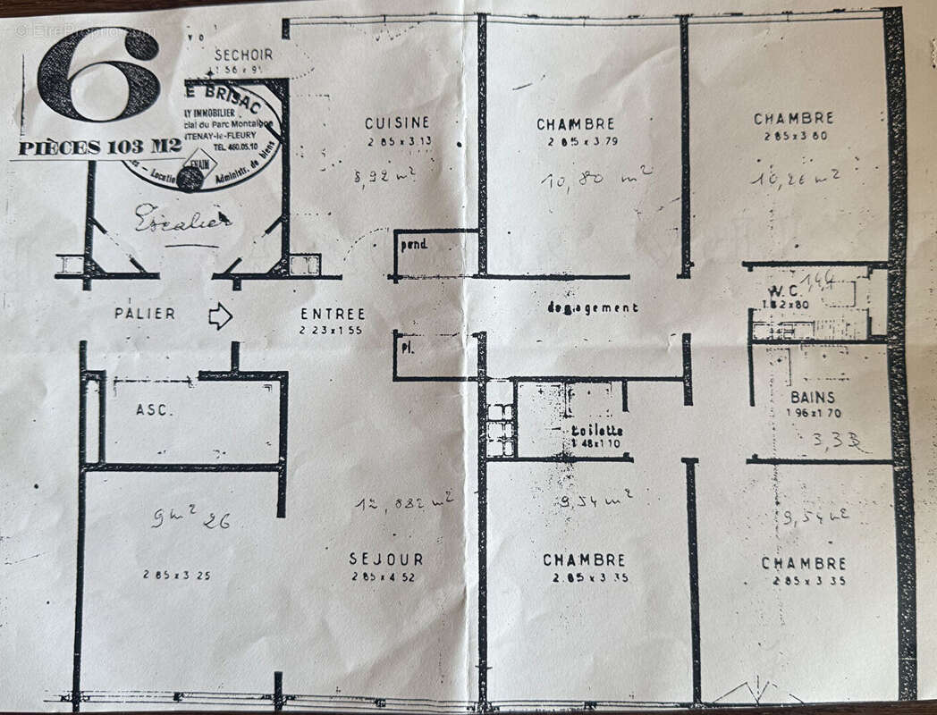 Appartement à FONTENAY-LE-FLEURY