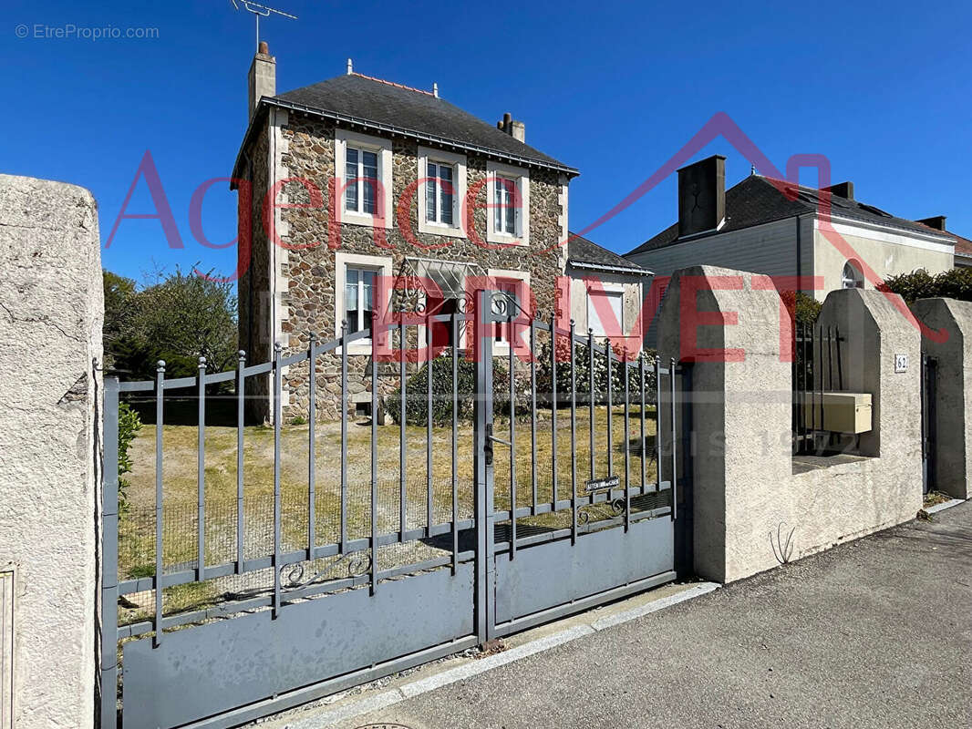 Maison à PONTCHATEAU