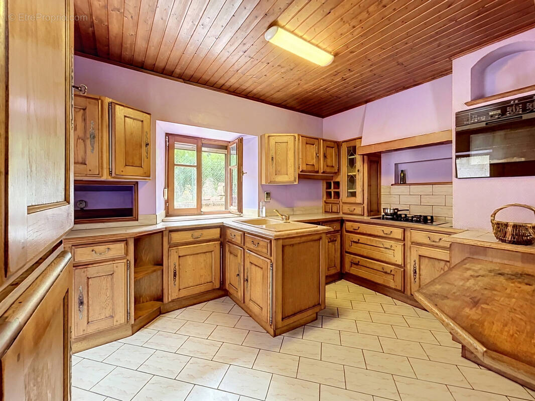 Maison à BOURG-BRUCHE