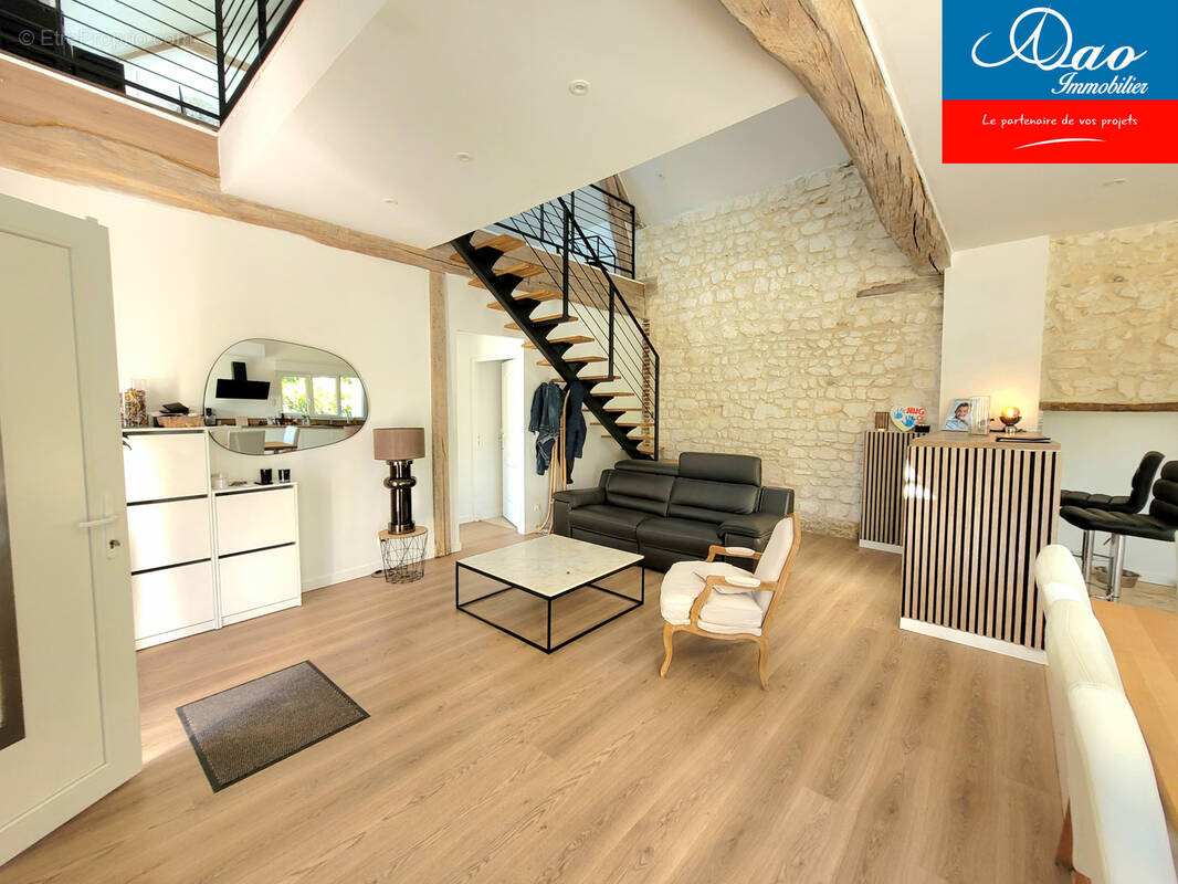 Maison à AIX-EN-OTHE