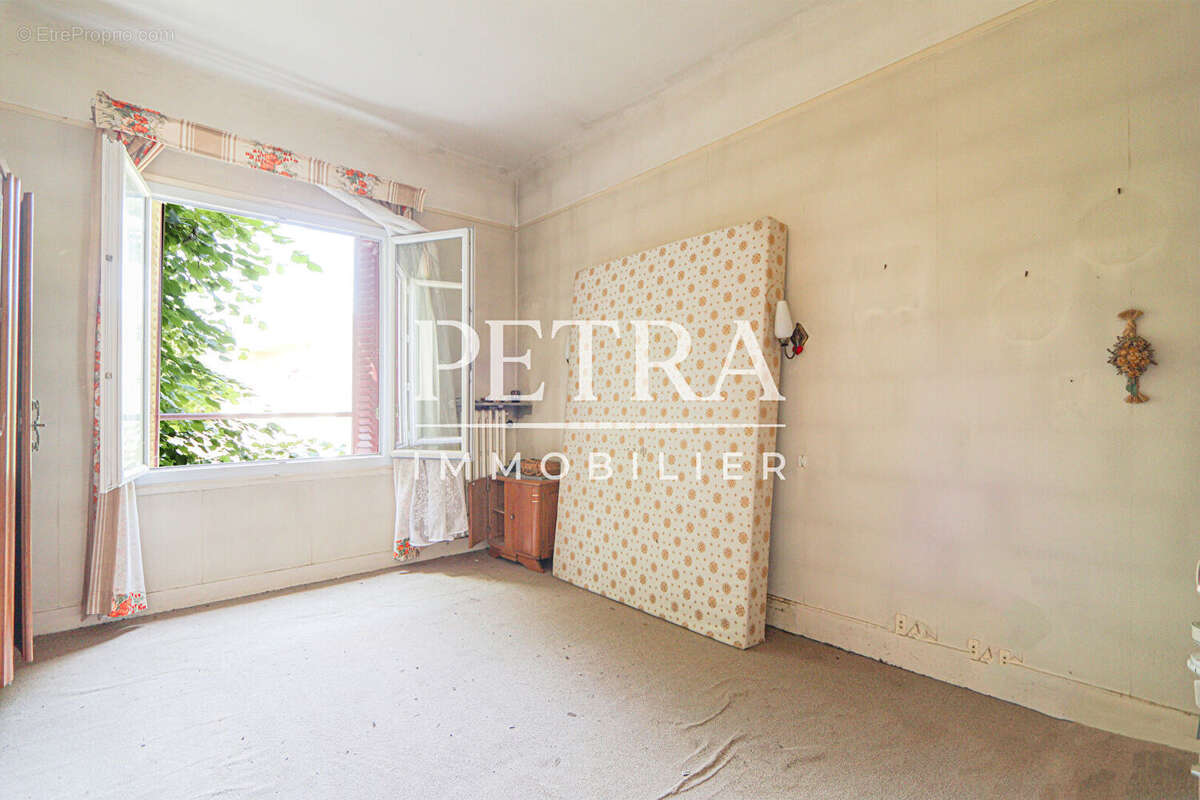 Maison à L&#039;HAY-LES-ROSES