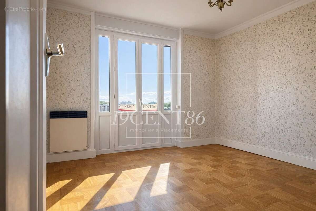 Appartement à LYON-8E