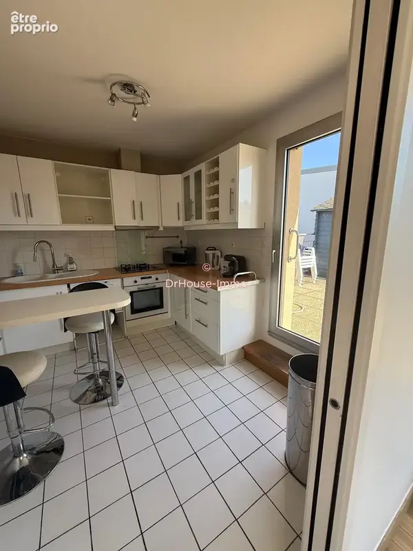 Appartement 3 pièces 92 m² à vendre à Poitiers (86000) - photo 2