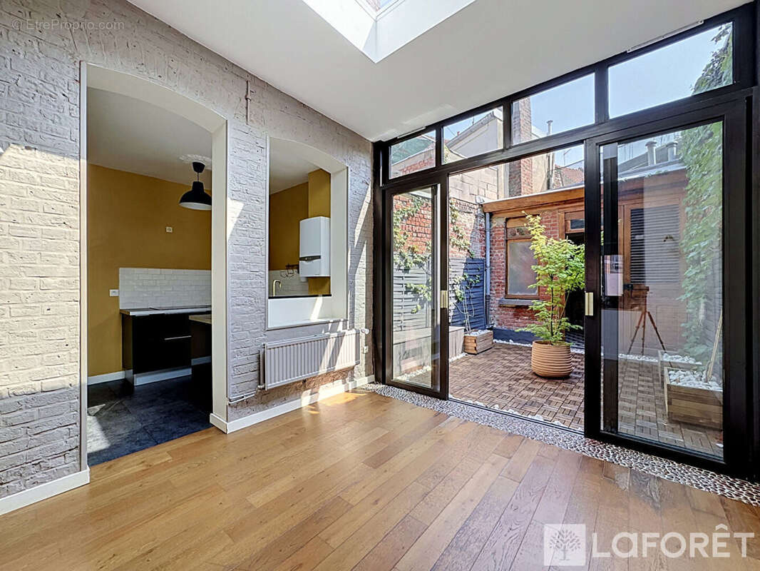 Maison bourgeoise de 168m2 - photo 3