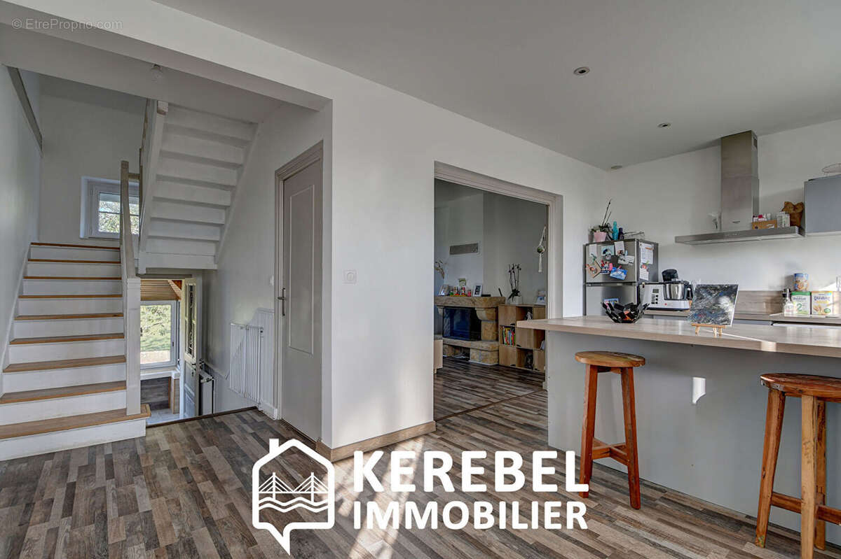 Maison à LOGONNA-DAOULAS