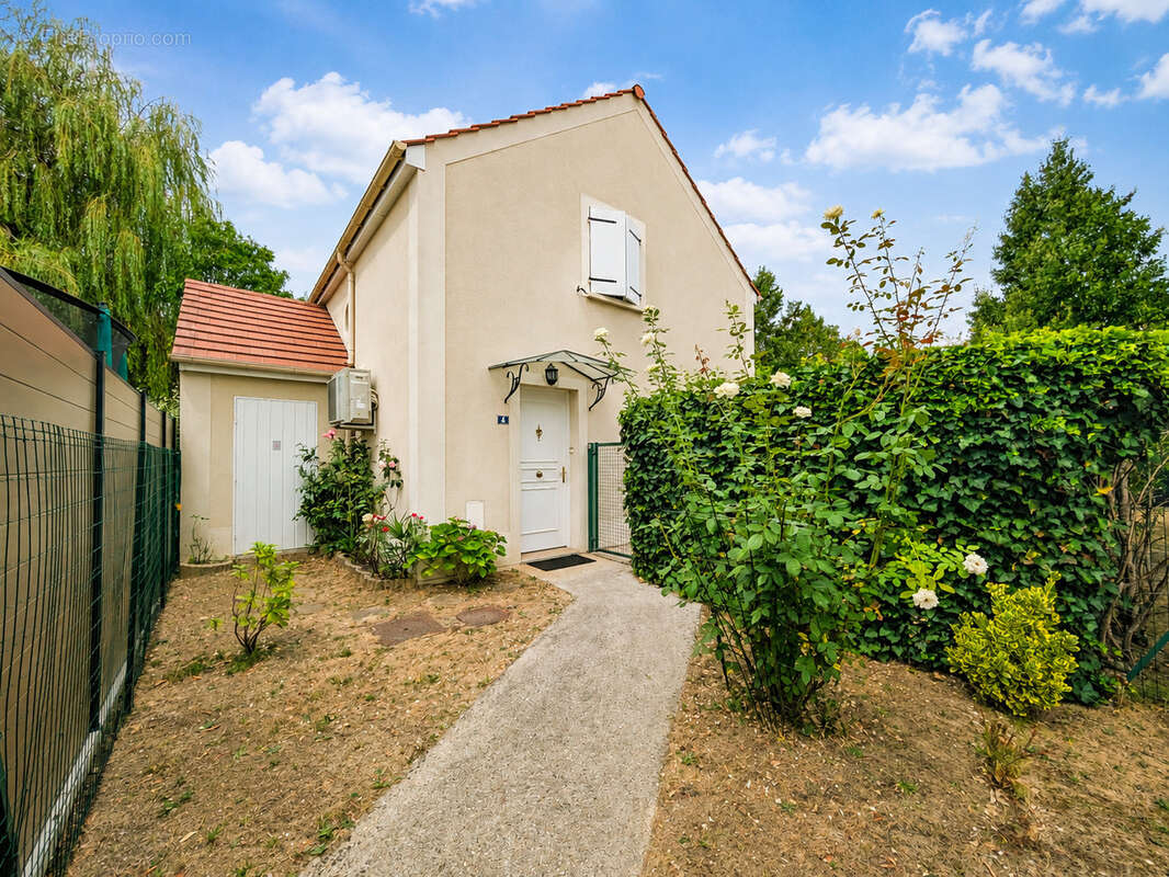 Maison individuelle 3 chambres avec garage et jardin   Lieusaint - photo 10
