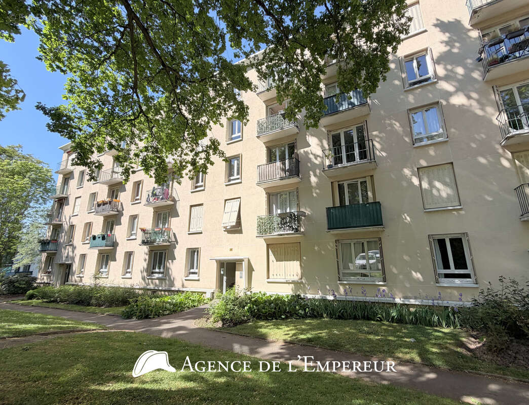 Appartement à RUEIL-MALMAISON